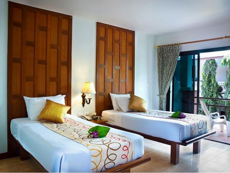 First Resort Albergo Patong 외부 사진