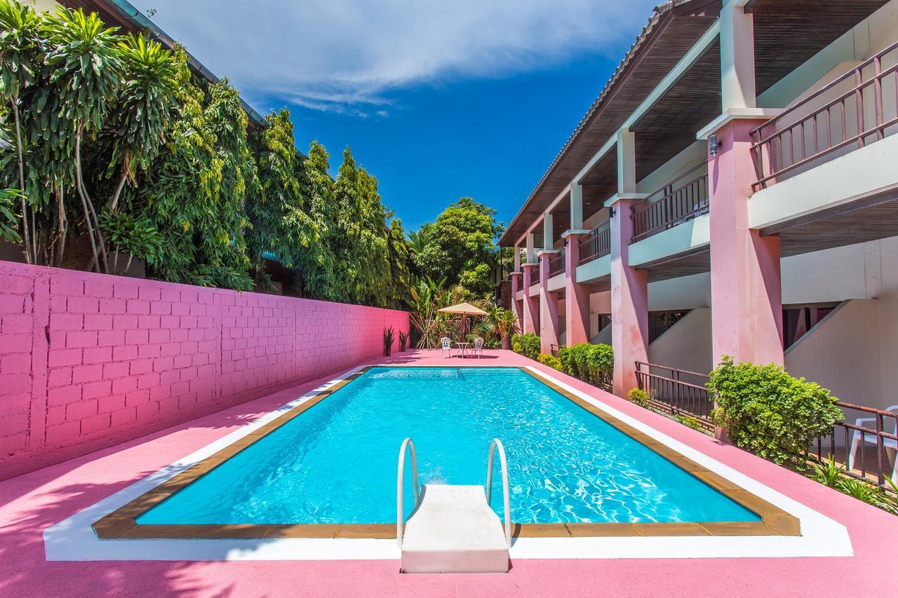 First Resort Albergo Patong 외부 사진