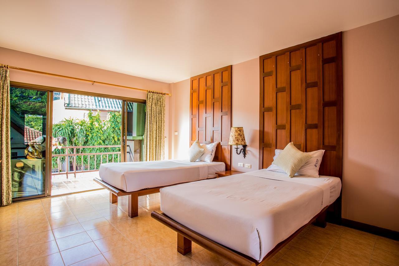 First Resort Albergo Patong 외부 사진