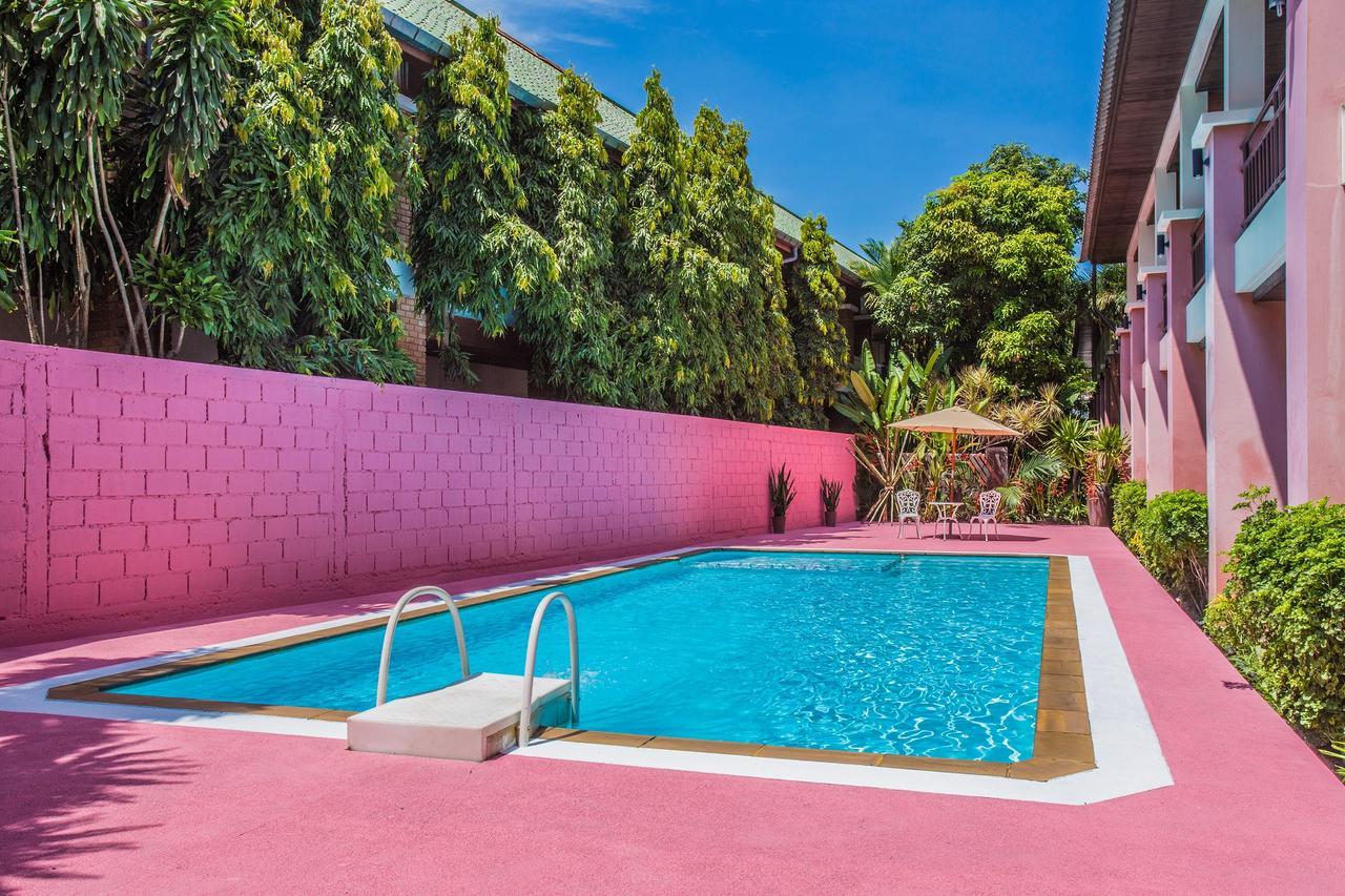 First Resort Albergo Patong 외부 사진