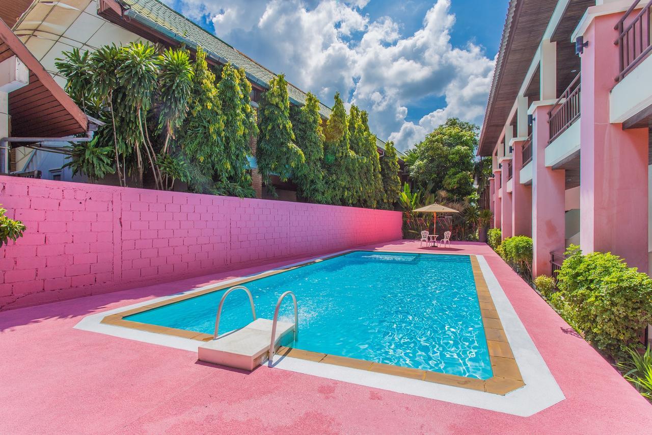 First Resort Albergo Patong 외부 사진