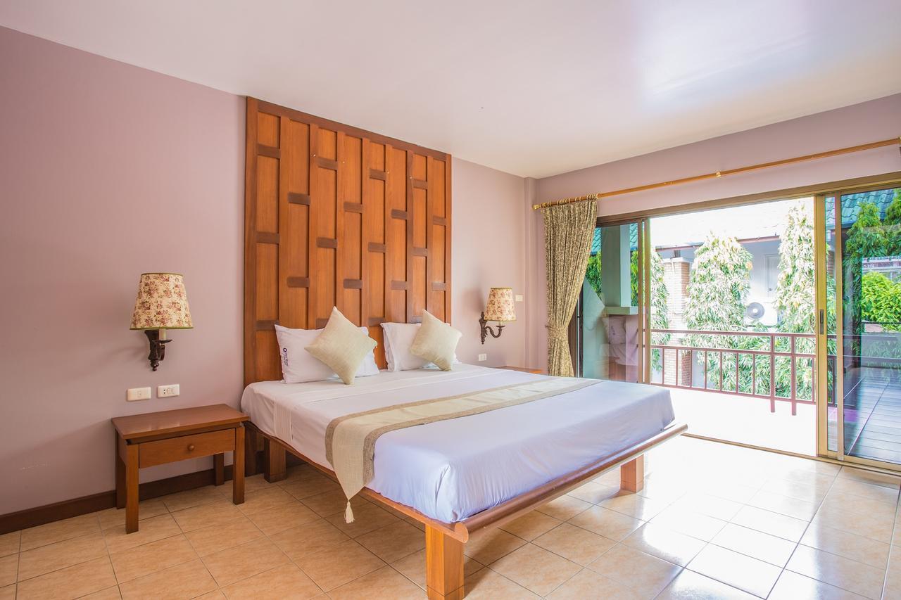 First Resort Albergo Patong 외부 사진