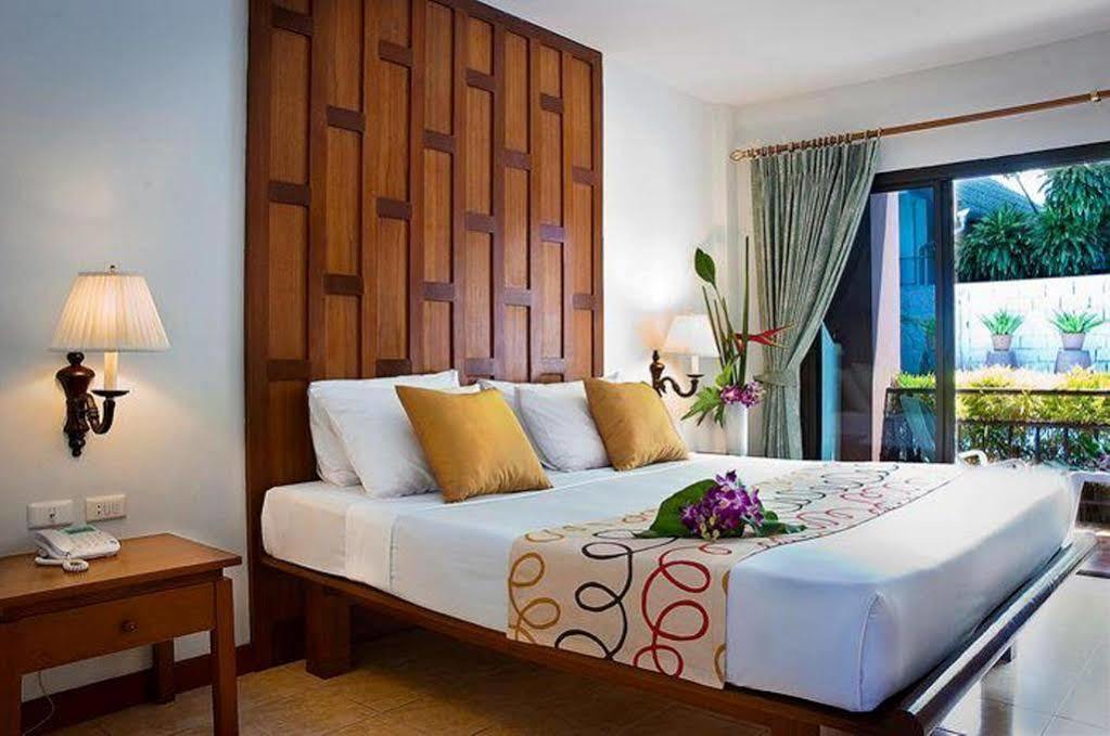 First Resort Albergo Patong 외부 사진