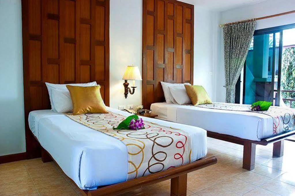 First Resort Albergo Patong 외부 사진